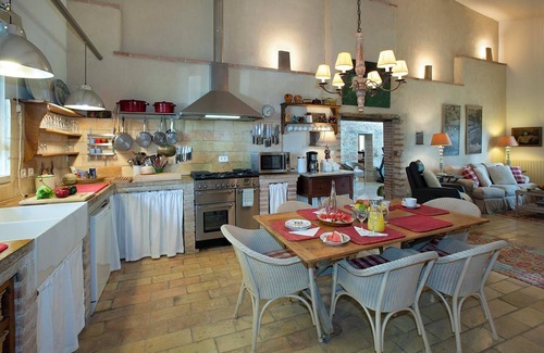 Montdurausse Villa | Villa La Plaine - Four Bedroom Villa, Sleeps 8