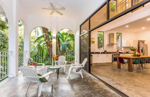 El Cerro House | Villa Lapas: Spacious, Lush 2-Bedroom Home & 2-Bedroom Apart, Central, Wildlife!