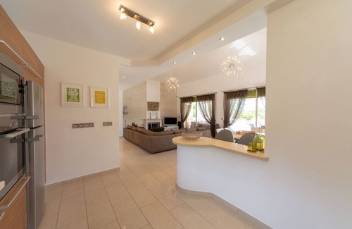 Latchi Cottage | Villa Latchi Marina 12 - a villa that sleeps 6 guests in 3 bedrooms