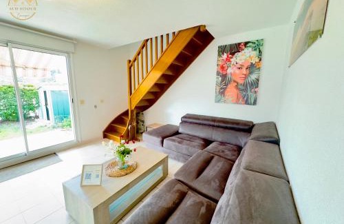 Elne House | Villa Les Lauriers -3 Chambres, Climatisation, Terrasse, Jardin, BBQ & Plancha- SUDSEJOURCONCIERGERIE