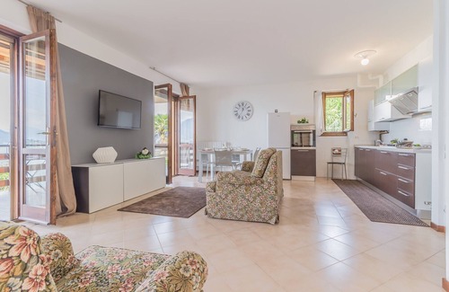 Fiumelatte Apartment | Villa Lisander Varenna