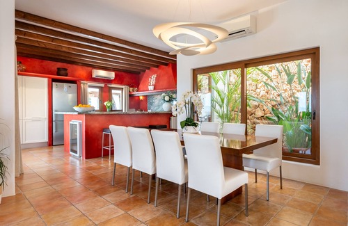 Sant Carles de Peralta Villa | Villa 'Llosas De Dalt' with Sea View, Wi-Fi and Air Conditioning