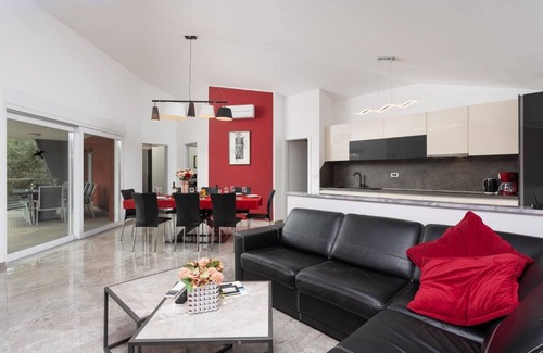 Krnica Villa | Villa LM - Four Bedroom Villa, Sleeps 9