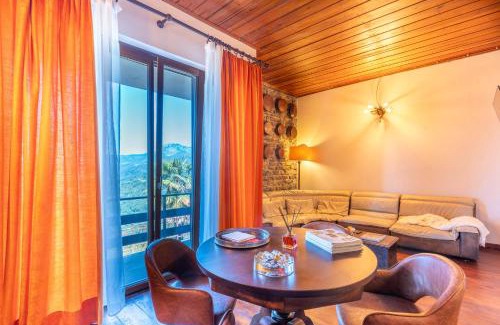 Pieve Fosciana Villa | Villa Loris - History & Luxury