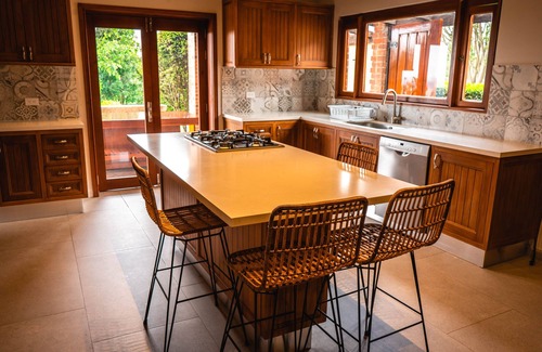 La Calera Villa | Villa Los Lagos