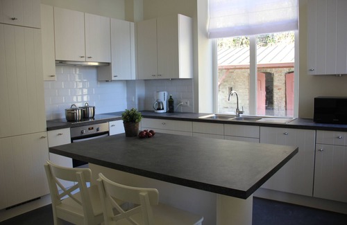 Bohon Villa | Villa Louise - Gorgeous holiday home for 9 persons