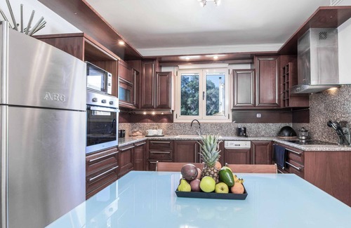 Kavos Villa | Villa Loukiana - Three Bedroom Villa, Sleeps 7