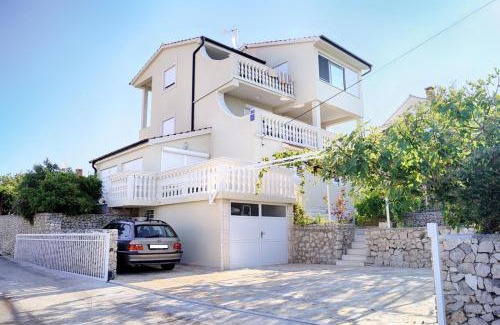 Razanj Apartment | Villa Luger 1. Stock