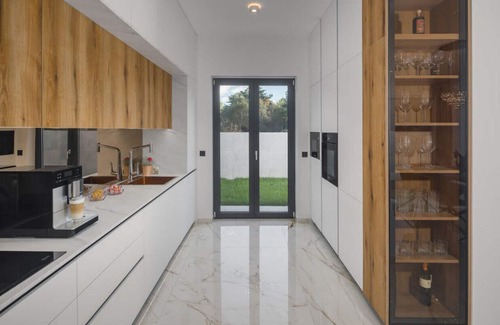 Petrovija Villa | Villa Luxor
