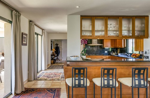 Navata Villa | Villa 'Luxury Golf Villa Torremirona' with Mountain View, Wi-Fi and Air Conditioning