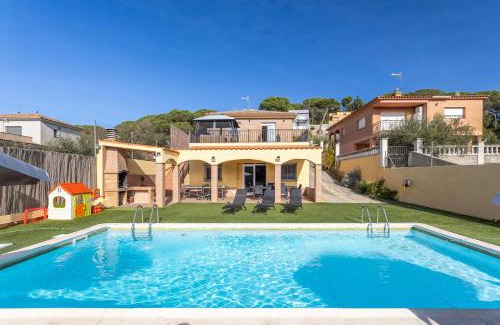 Lloret de Mar Villa | Villa Luz Lloret Lux with Pool
