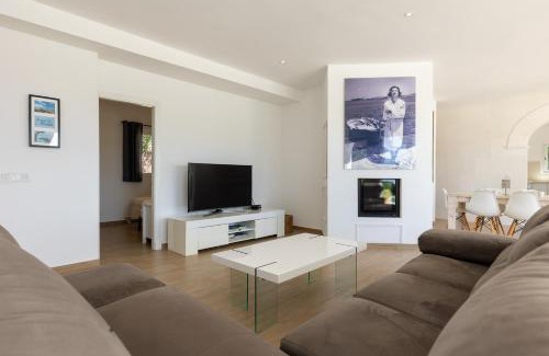 Binibequer Vell Villa | Villa Maravilla with HEATABLE pool ROOFTOPbar with sea views