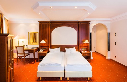 Heigenbruecken Hotel | Villa Marburg Im Park