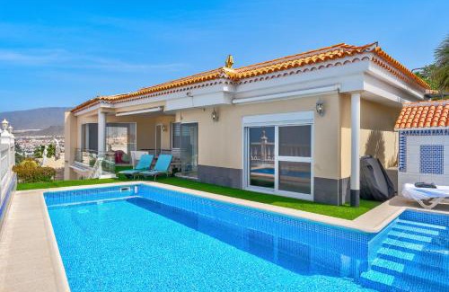 San Eugenio Villa | Villa Marina Luxury Sea View Private Pool & Garden - Costa Adeje