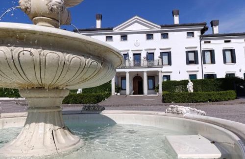 Castello d'Aviano Hotel | Villa Marini Trevisan
