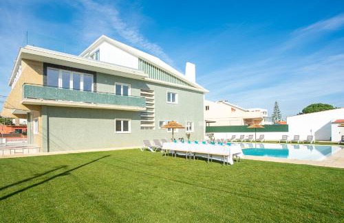 Charneca de Caparica e Sobreda Villa | Villa Mena