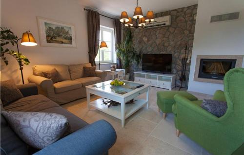 Sveti Ivan Dobrinjski House | Villa Mia