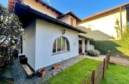 Brusimpiano House | Villa Mia Lugano Lake