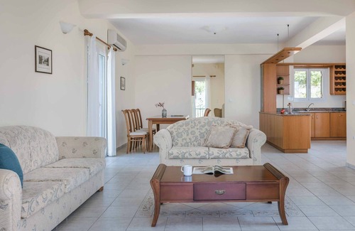 Vlachata Villa | Villa Mihas - Six Bedroom Villa, Sleeps 12