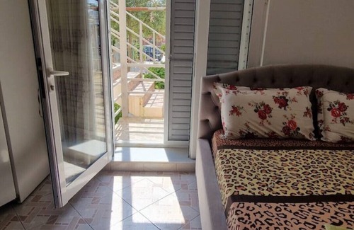 Ksamil Apartment | Villa Minaj - Triple Suite 1st Floor
