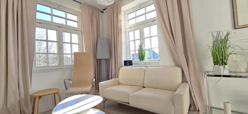 Bad Hall Apartment | Villa mit Balkon, Lift, Luxus -Beletage