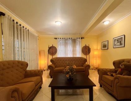 Harispattuwa Villa | Villa Monza