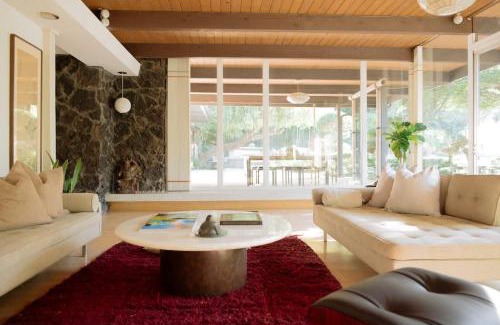 Los Angeles House | Villa Mountain Getaway with a Pool Hot Tub 5 Beds