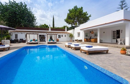 Sant Rafael de Sa Creu Villa | Villa near Ibiza Town Sleeps 10