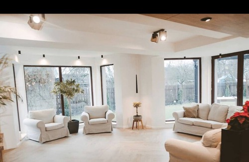 Voila Villa | Villa near Fagaras mountains.