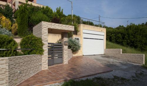 Servia House | Villa Neraida