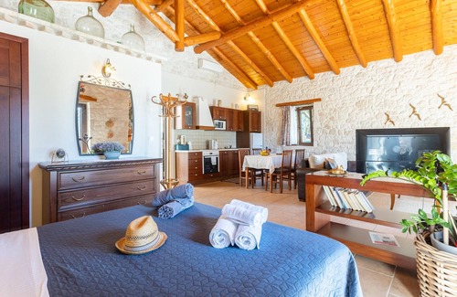 Ieromonachos Villa | Villa Nionios Large Private Pool Walk to Beach Sea Views A C Wifi - 1033