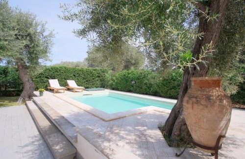 Capo Villa | Villa of Wings (by Vacation Service)