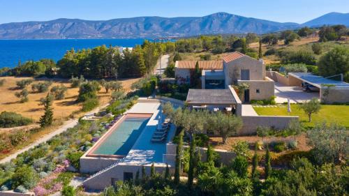 Kilada Villa | Villa Olea - Luxury Villa with Swimming pool, Tennis court & Beach Volley