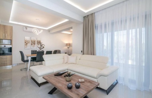 Zakynthos Villa | Villa Olive Green is new modern stone house