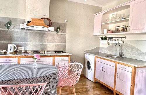Seoca Villa | Villa Oliviya Budva - pink house