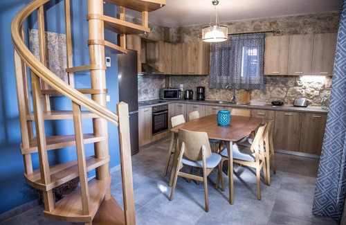Spanokhorion Villa | Villa OMIKRON maisonette with pool 5km fromLefkada
