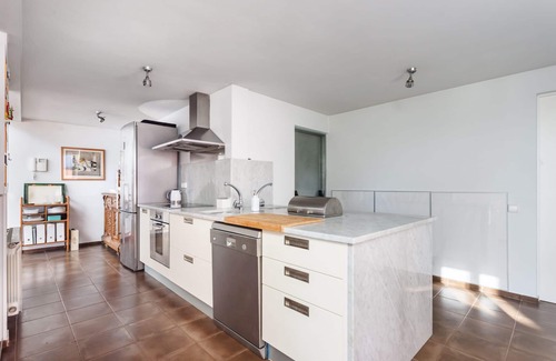 Tamarit Villa | villa on the quiet luminous sea and natural surroundings