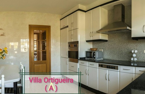 A Lanzada Cottage | Villa Ortigueira C,