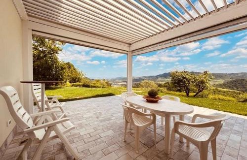 Monte San Pietro Apartment | Villa Pallegorie