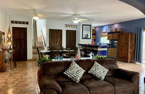 San Francisco Villa | Villa Papaya, 15% reduced rate for April 2025, Comfortable home, beach walkable.