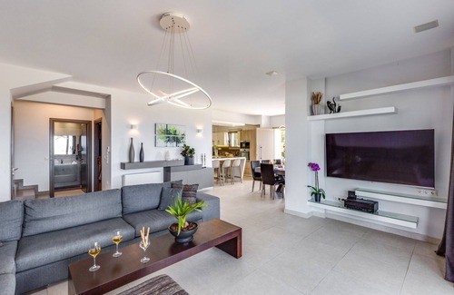 Pigianos Kampos Villa | Villa Patra by Villa Plus
