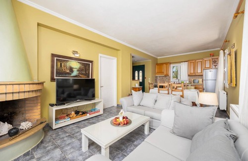 Lassi Villa | Villa Penelope Sea View