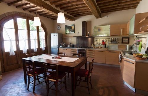 SantʼAndrea di Compito House | Villa Pergolone - Country House with Pool & Garden close to Lucca and Beaches