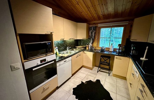 Raseborg Villa | Villa Pihlajanmarja – Stunning Log Villa on a Waterfront Estate