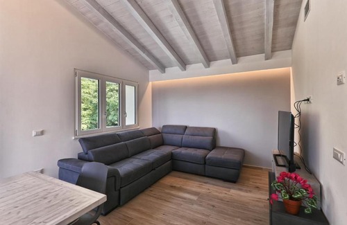 Gardola Villa | Villa Pineta - Theater Home