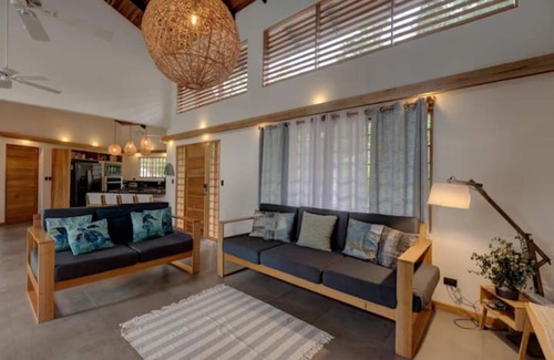 Chiguata Villa | Villa Port Vell, new home 4 BR/4 BA, pool and bar! Now with A/C