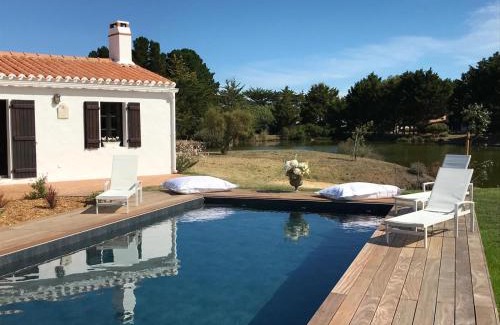 Noirmoutier-en-l'Ile House | Villa pour 10 avec piscine et jardin