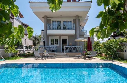 Marmaris City Center Villa | Villa Poyraz Marmaris Daily Weekly Rentals