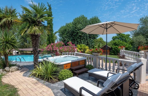 Montcabrier Villa | Villa Raffy Oasis D'exception