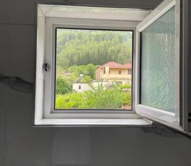 Permet House | Villa Red Rose